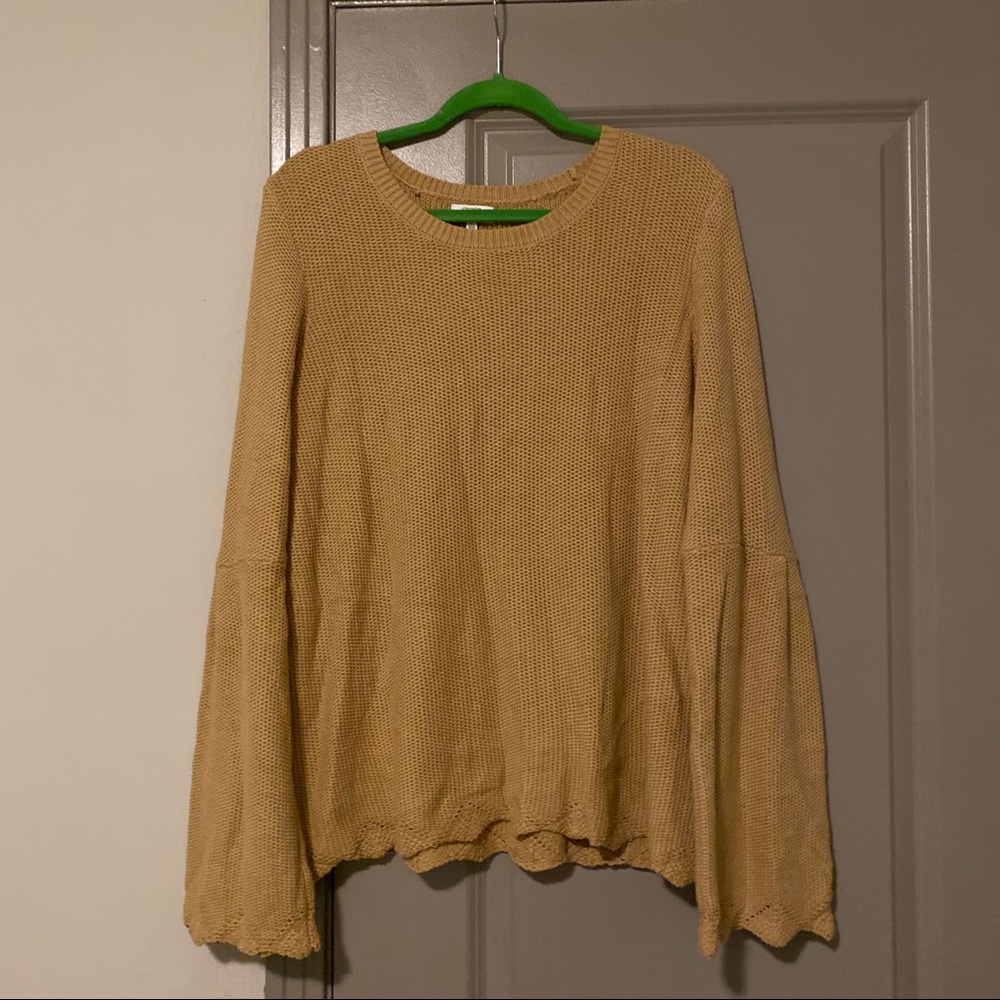 Crown and ivy Tan bell sleeve scalloped sweater